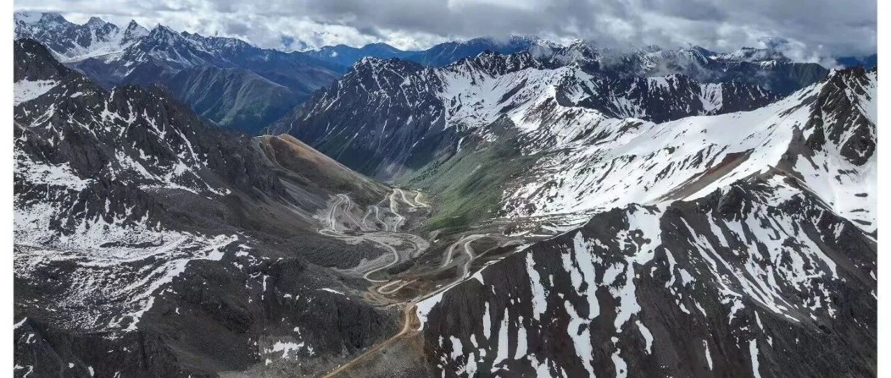 丙察察峡谷公路：紧贴怒江的碎石险路