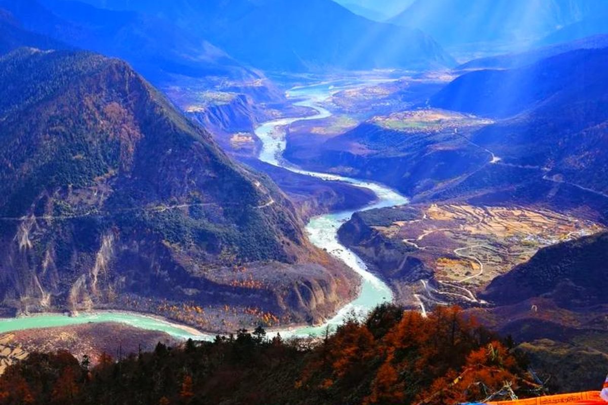 雅鲁藏布大峡谷